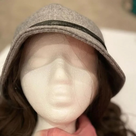 VINTAGE WOOL FELT FEDORA VINTAGE CLOCHE BUCKET HAT GREY W BLACK ACCENT BAND… - Picture 5 of 9